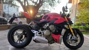 Ducati Streetfighter V4 1100 S (2021 - 22) 