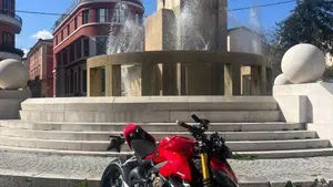 Ducati Streetfighter V4 1100 S (2021 - 22)  (5)