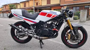 Yamaha RD 350 LCF (1988 - 93)  (2)