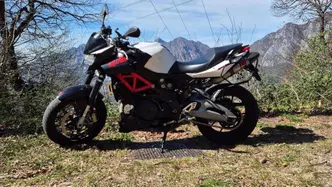 Aprilia Shiver 750 (2010 - 16) usata