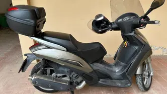 Peugeot Geopolis 400 usata