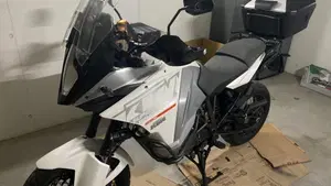 KTM 1290 Super Adventure (2015 - 16)  (9)