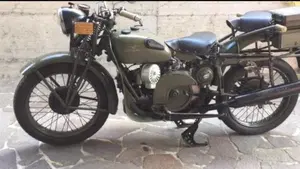 Moto Guzzi   (2)