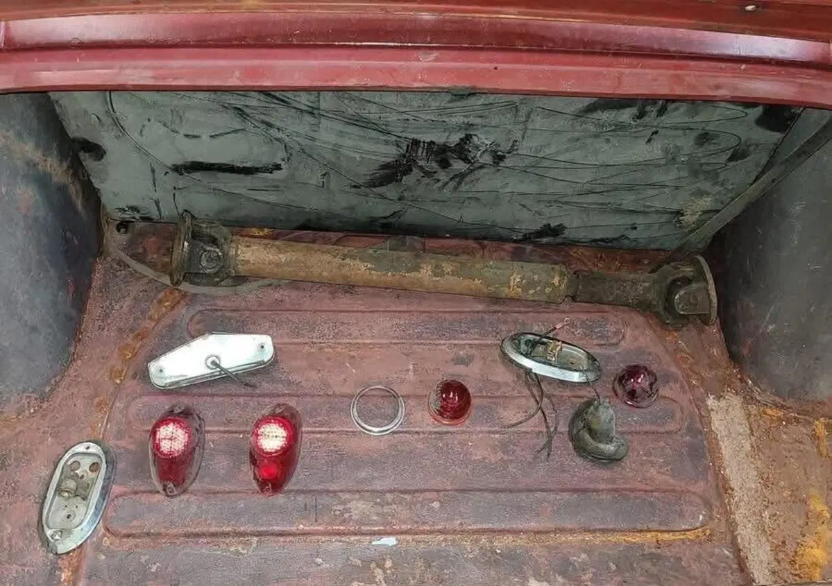 Triumph TR 3 A DA RESTAURO   (6)