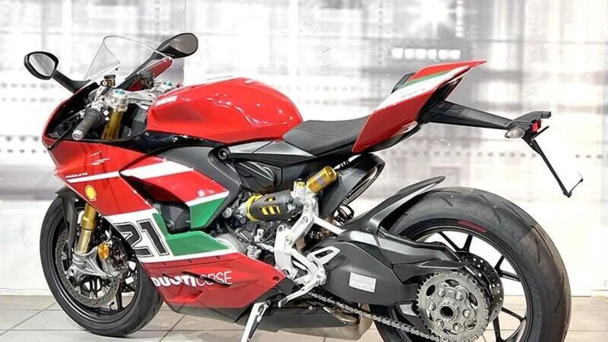 Ducati Panigale V2 (2021 - 24)  (2)