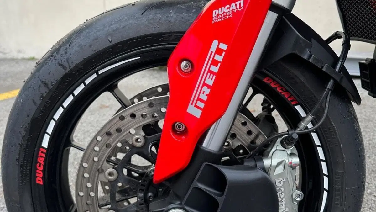 Ducati Hypermotard 821 (2013 - 15)  (5)