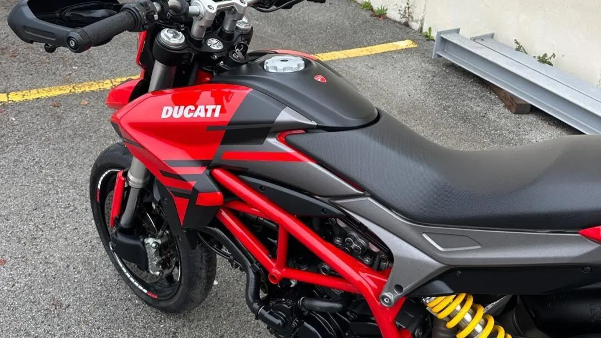 Ducati Hypermotard 821 (2013 - 15)  (8)