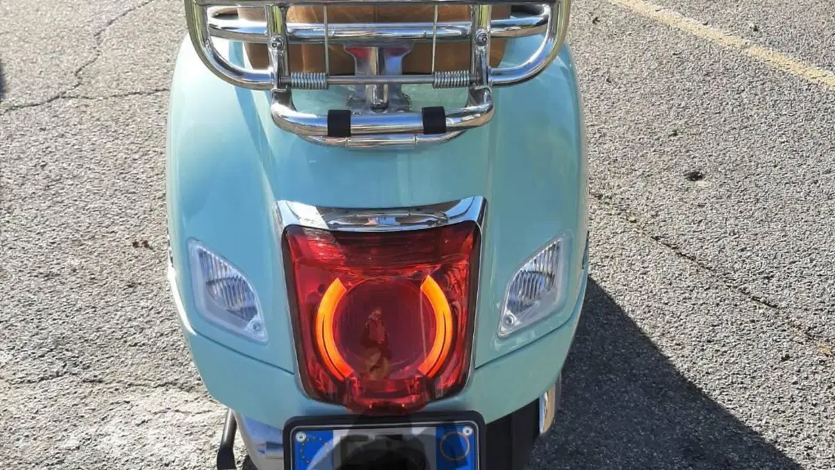Vespa GTS 300 Hpe (2021 - 22)  (5)