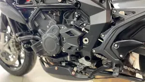 MV Agusta Brutale 800 RR (2021 - 25)  (2)