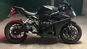 Honda CBR 650 R E-Clutch (2024 - 26) 