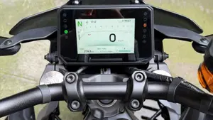 Yamaha MT-09 Y-AMT (2024 - 26)  (3)
