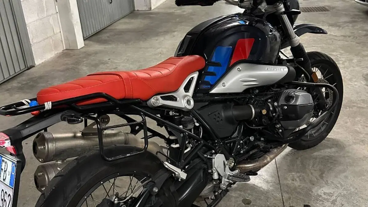 Bmw R nineT Urban GS (2021 - 24)  (2)