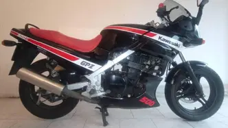Kawasaki GPz500S epoca