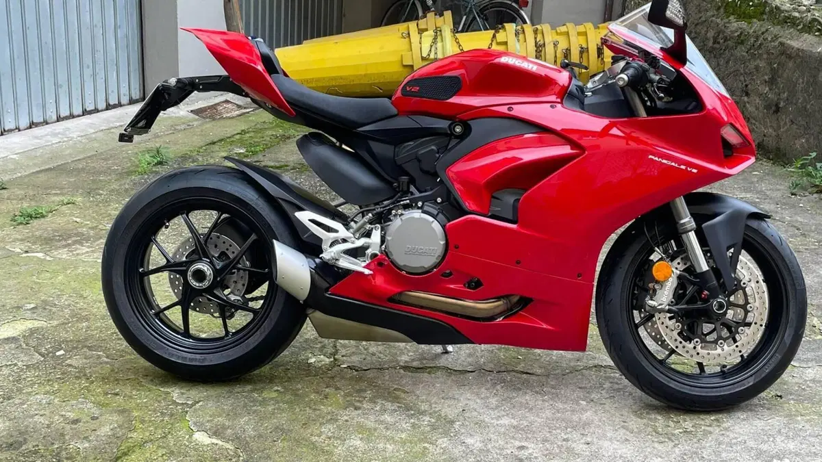 Ducati Panigale V2 (2021 - 24) 