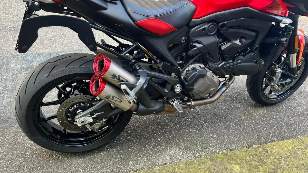 Ducati Monster 937 + (2021 - 25)  (3)