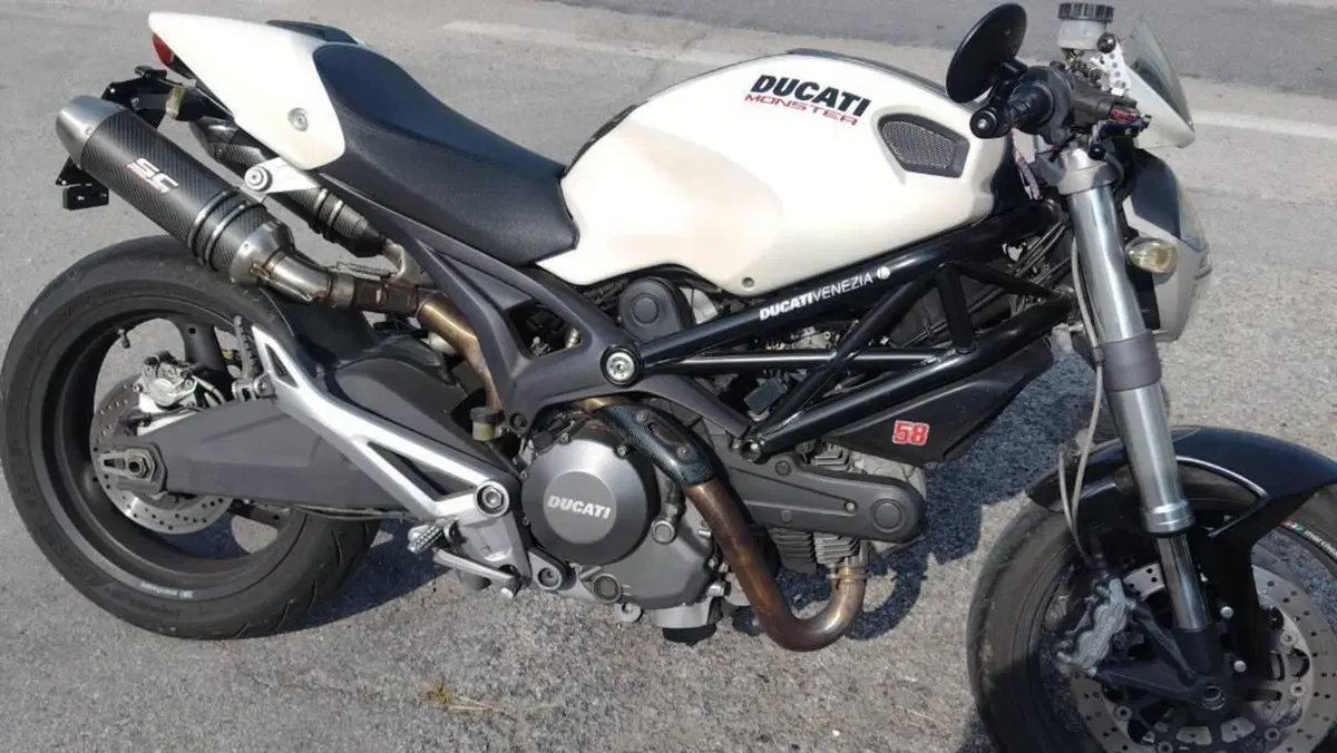 Ducati Monster 696 Plus (2007 - 14) 