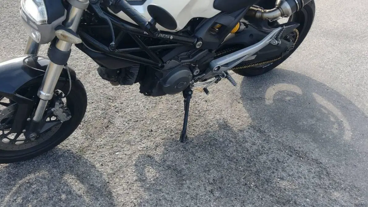 Ducati Monster 696 Plus (2007 - 14)  (3)
