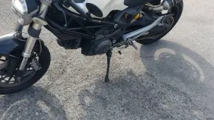 Ducati Monster 696 Plus (2007 - 14)  (3)