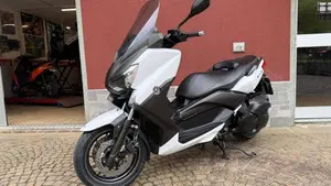 Yamaha X-Max 400 (2013 - 16)  (4)