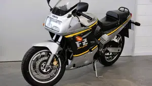 Yamaha   (4)