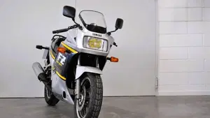 Yamaha   (13)