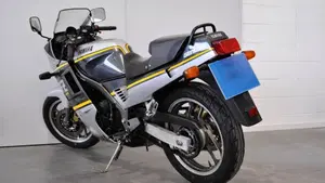 Yamaha   (15)