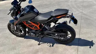 KTM 390 Duke (2021 - 23) usata