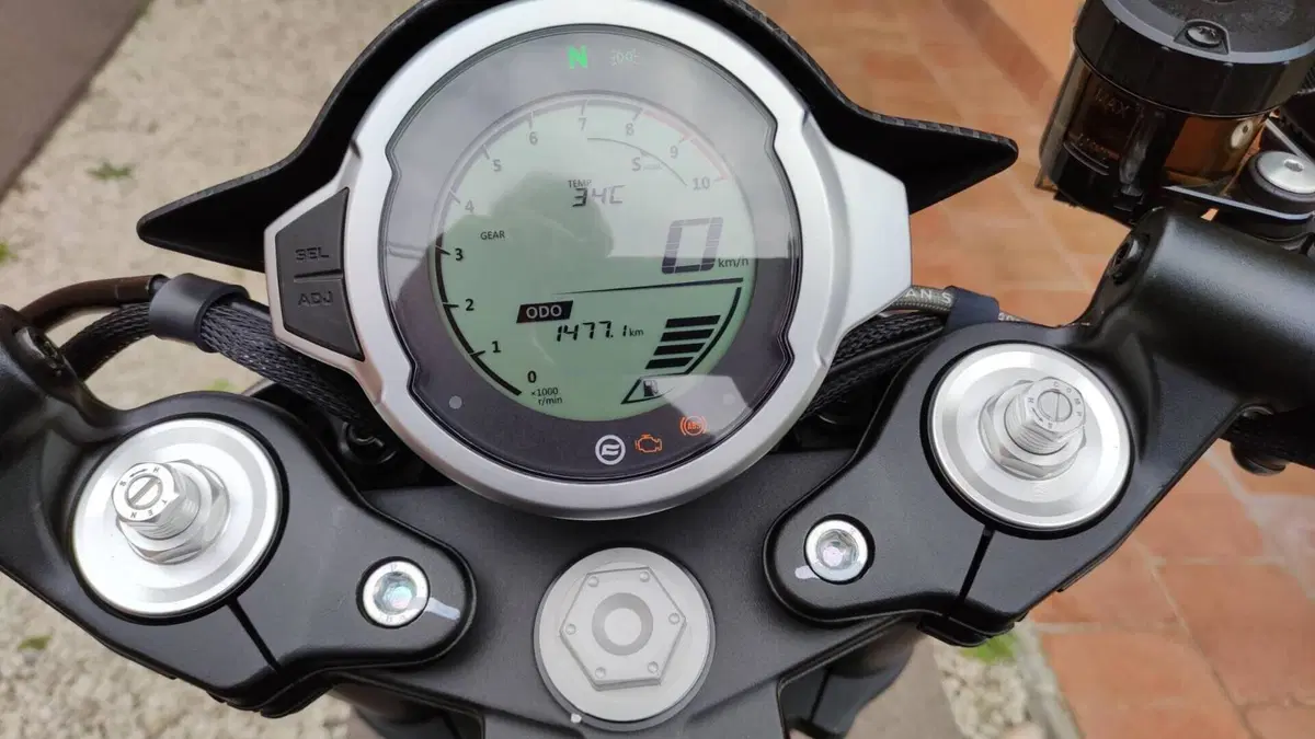 CFMOTO 700CL-X Sport (2022 - 26)  (8)
