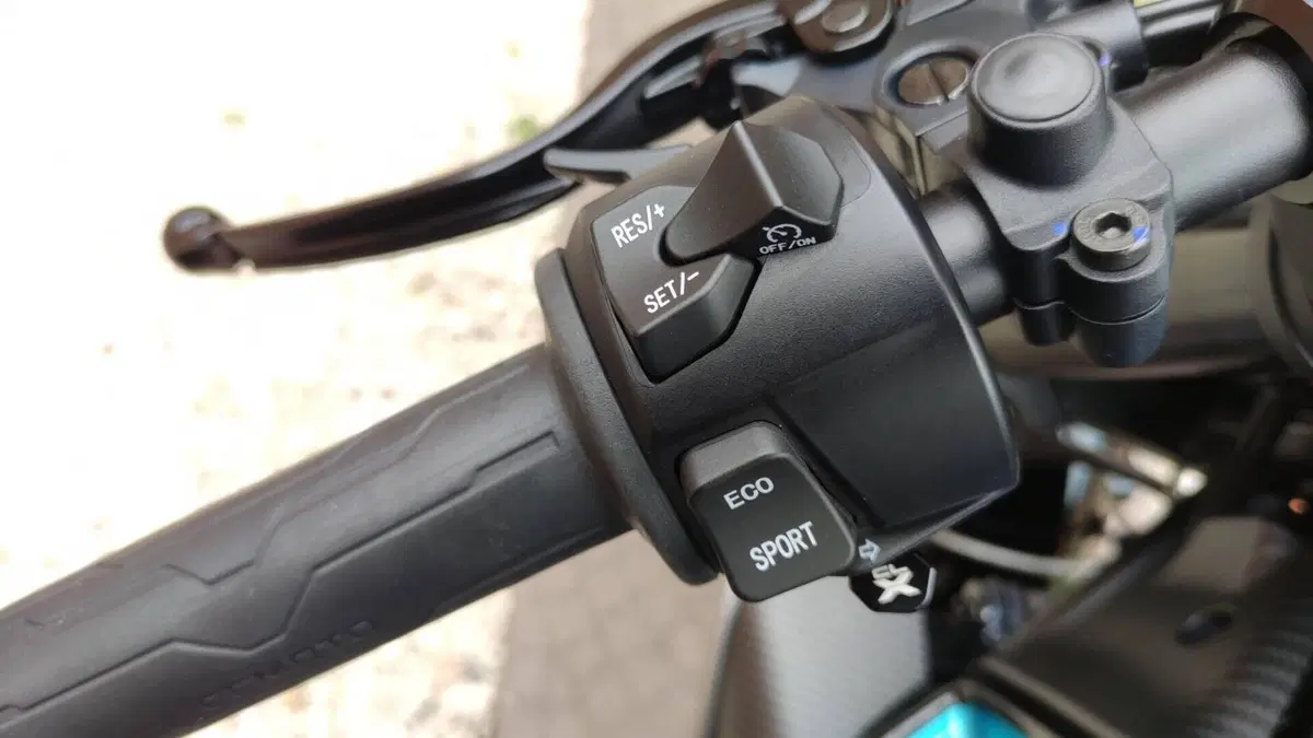 CFMOTO 700CL-X Sport (2022 - 26)  (9)