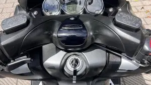 Yamaha T-Max 500 (2008 - 12)  (3)