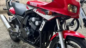 Yamaha FZS 600 Fazer (2002 - 03)  (4)
