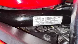 Yamaha FZS 600 Fazer (2002 - 03)  (5)
