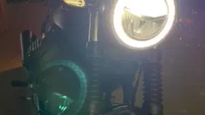 Moto Guzzi V7 III Stone Night Pack (2019 - 20)  (6)