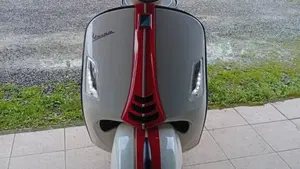 Vespa GTS 300 Super Racing Sixties Hpe (2021 - 22)  (6)
