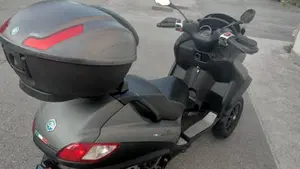Piaggio MP3 500 i.e. Sport (2011 - 13)  (12)