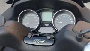 Piaggio MP3 500 i.e. Sport (2011 - 13)  (4)