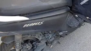 Kymco People 200i S (2021 - 26)  (6)