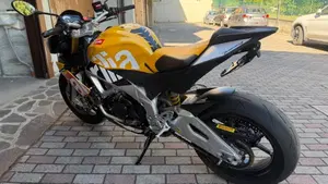 Aprilia Tuono V4 R APRC (2011 - 13)  (3)