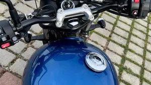 Triumph Street Twin 900 (2021 - 22)  (6)