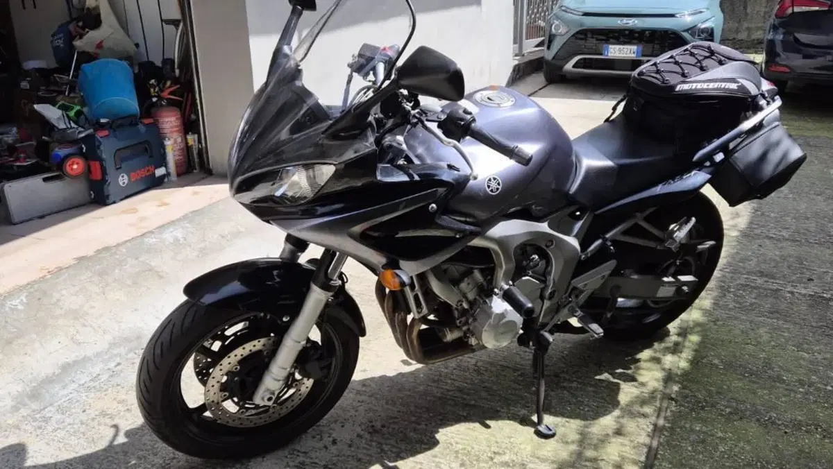 Yamaha FZ6 Fazer (2004 - 07) 