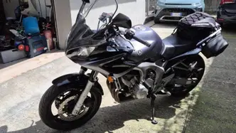 Yamaha FZ6 Fazer (2004 - 07) usata