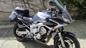 Yamaha FZ6 Fazer (2004 - 07)  (2)