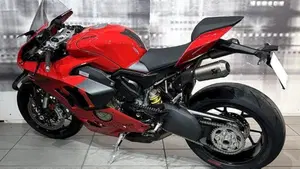 Ducati Panigale V4 (2022 - 24)  (2)