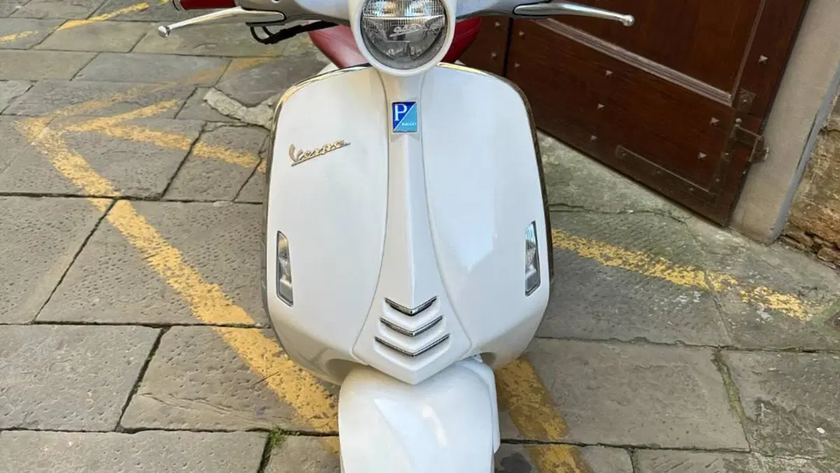 Vespa Vespa 946 ABS (2013 - 15)  (3)