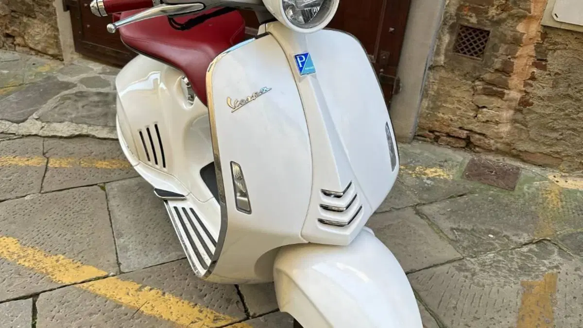 Vespa Vespa 946 ABS (2013 - 15)  (5)