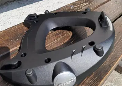 PIASTRA GIVI M5 /M3 - Annuncio 10010331
