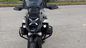 Bmw R 1300 GS Triple Black (2023 - 26)  (2)