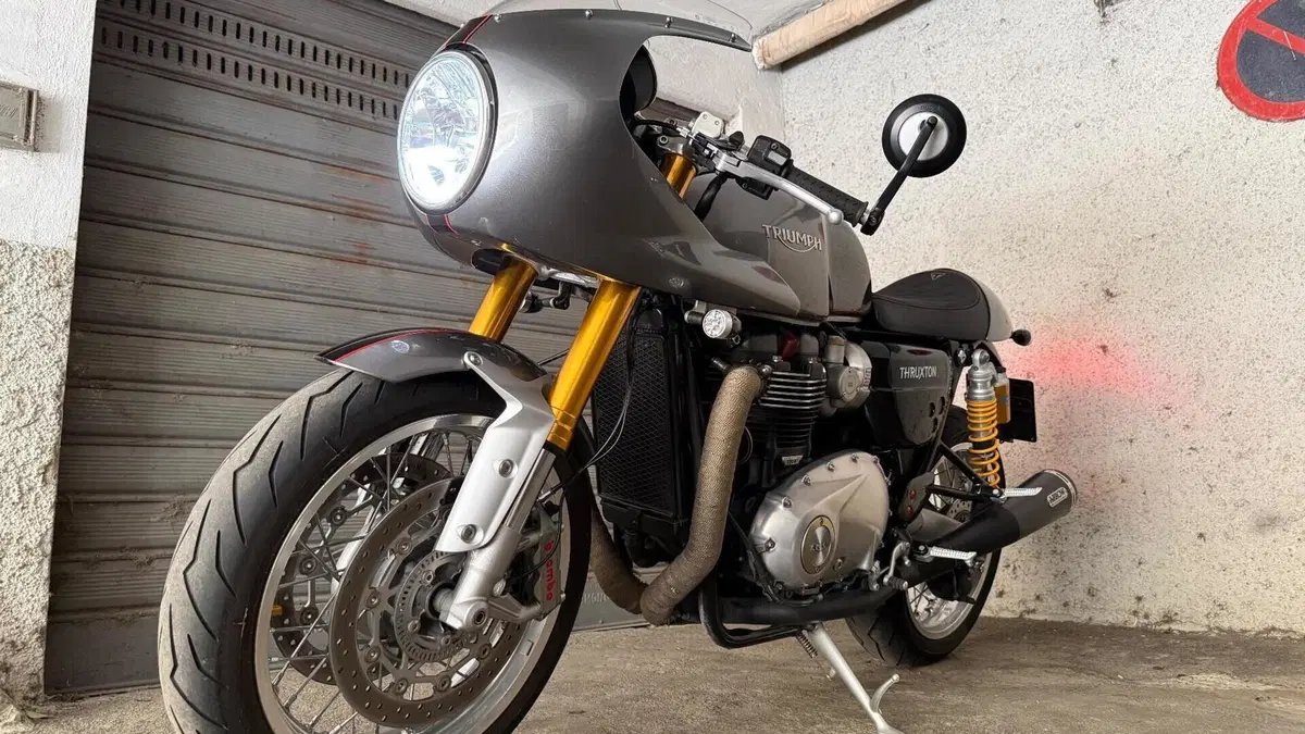 Triumph Thruxton 1200 R (2016)  (20)