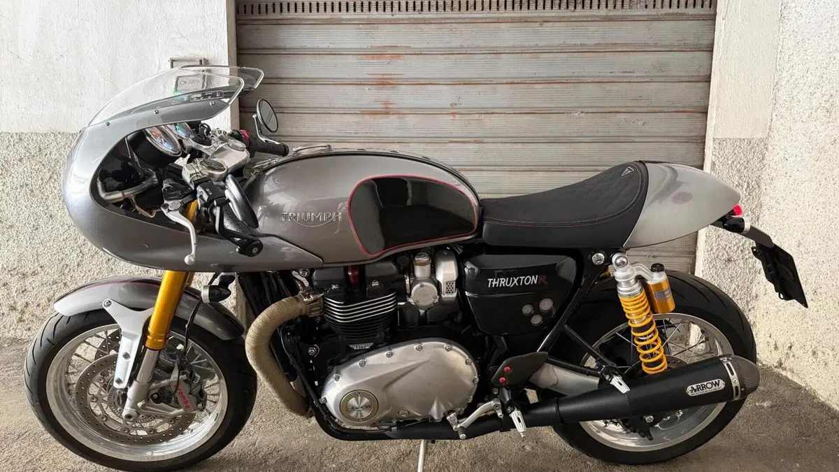 Triumph Thruxton 1200 R (2016)  (7)