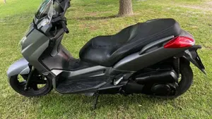 Yamaha X-Max 250 (2005 - 07)  (3)